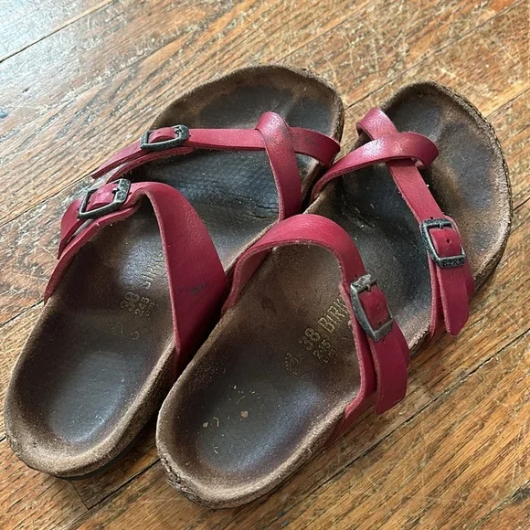 Red Birkenstocks size 8 - Picture 9 of 10